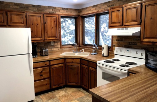 Swan Lake House | The Swan Lake Hideaway, a true Montana Experience!