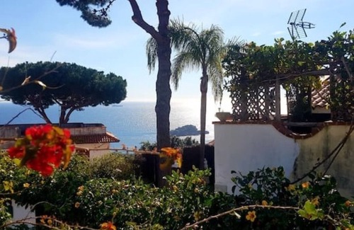 Aci Catena House | The sweet notes