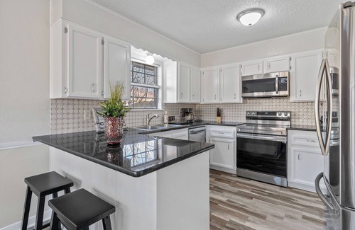 Killeen House | The Sweet Oasis with an outdoor jacuzzi