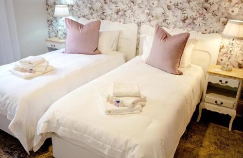 Westdene House | The Sweet Rose