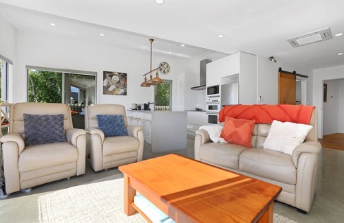 Waipahihi House | The Sweet Spot Taupo
