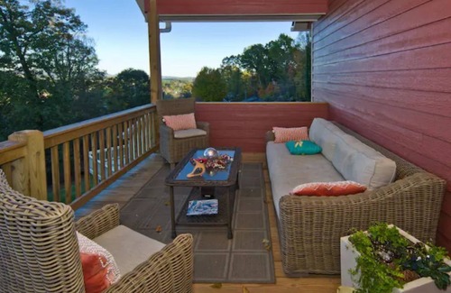 Skyland House | The Sweet Spot