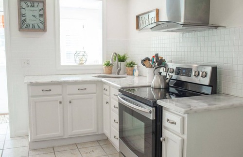 Witmer House | The Sycamore Bungalow located near attractions in The Amish Country.