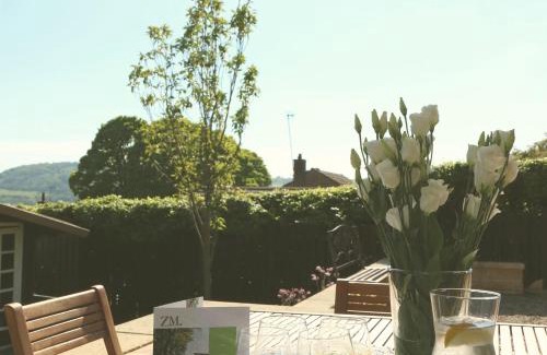 Holestone Moor Bed & Breakfast | The Sycamores Nutrition & Retreat