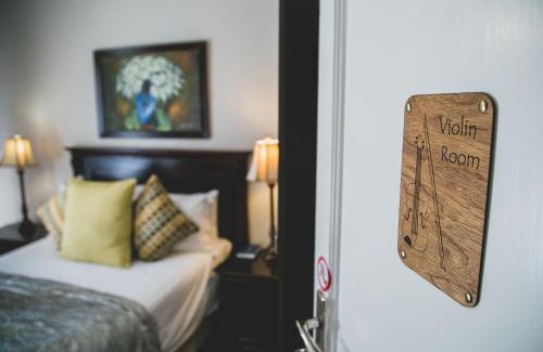 Komani House | The Symphony Guest House