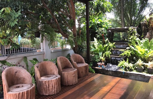 Saen Saep House | The T-house. Your home in Bangkok