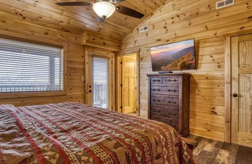 Gatlinburg - Pigeon Forge House | The Taj Ma Ya'll Splash, Indoor Pool, Theater Room, Game Room, 685 FREE tickets each paid day