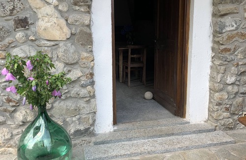Roccapietra Ski Chalet | The Taragn detached chalet