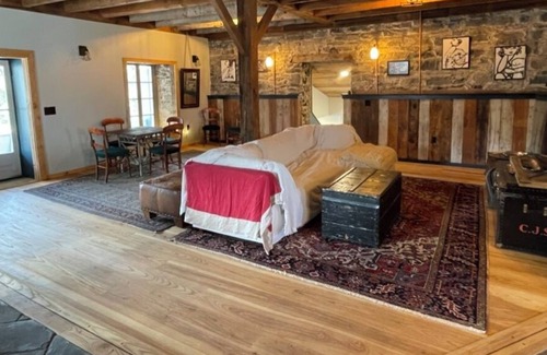 Essex Apartment | The Tavern Apartment overlooks majestic Lake Champlain.