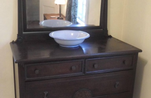 Sunbury Bed & Breakfast | The Teacherage