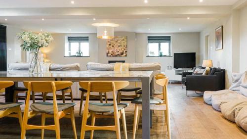Longnor House | The Telephone Exchange at Parsley Hay