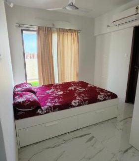 Baner Apartment | The Ten - Cozy 3bhk in Baner