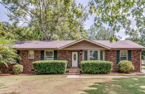 Valley West Apartment | The Tennessee Cottage