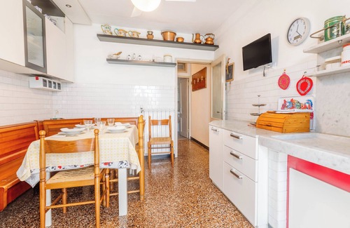 Lumarzo House | {The Terrace of Cerese}-parking space and garden