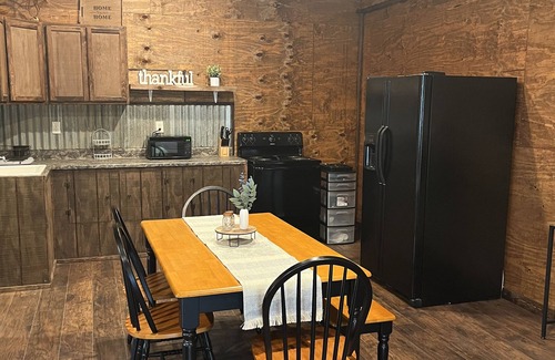 Karnack Cabin | The Texas Rig - Cabin on Caddo Lake