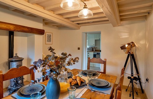 Blandford Forum Cottage | The Thatch at Winterborne Houghton