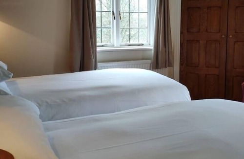 Cannards Grave Hotel | The Thatched Cottage Inn