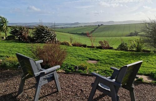 Crediton House | The Thatched Cottage