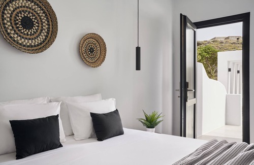 Loutra Hotel | The Thermia Suites