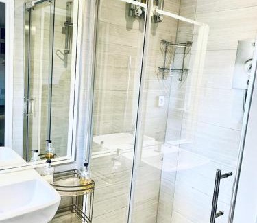 Hemingford Grey House | The Thorpe Guesthouse