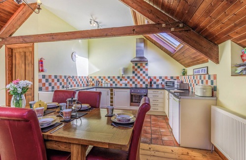 Westleigh Cottage | The Threshing Barn - UK35754