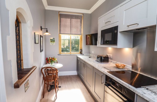 Allerston Cottage | THE TICKET OFFICE ALLERSTON, romantic in Thornton-Le-Dale