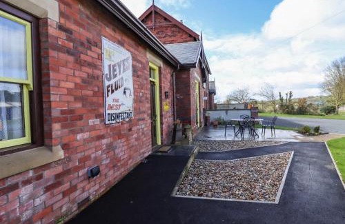 Allerston House | The Ticket Office Allerston