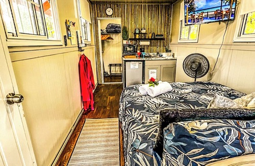 Pahoa Cabin | The Tiki Hut Retreat Experience