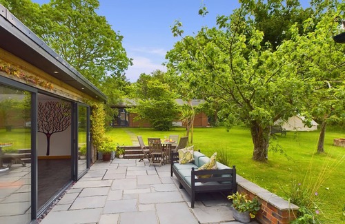 Nettlestone Ski Chalet | The Timbers
