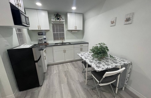 Altamonte Springs Bed & Breakfast | The Tiny Cottage in The Springs