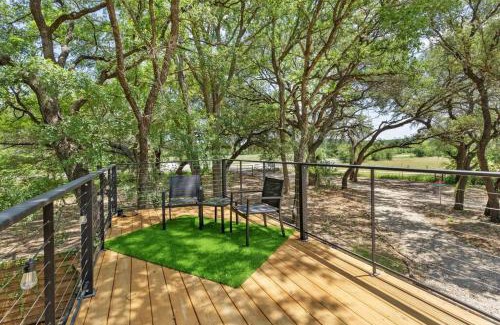 Dennis House | The Tiny 'Tainer - Tiny Container Home w. Hot Tub!