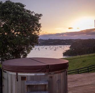 Russell Villa | The Top House Lodge