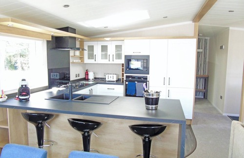 Chester House | The Toronto Lodge is about luxurious family staycations.