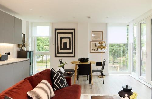 Tottenham Green Apartment | The Tottenham Hale Crib - Trendy 2BDR Flat with Balcony