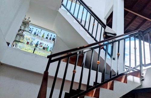 Pasgoda Villa | The tower