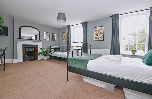 Wallingford Hotel | The Town Arms