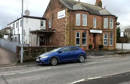 Dumfries Hotel | The Townhouse Self Catering