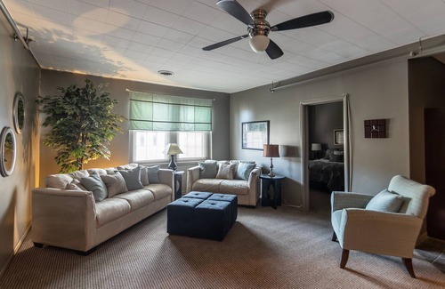 Fairbury Apartment | The Townsend 2 BR Apartment Located On The Bricks