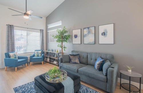 North Scottsdale Apartment | The TPC Dream - Family-Friendly Getaway with Resort Pools & Parking - H2057