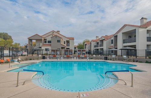 North Scottsdale Apartment | The TPC Dream - Family-Friendly Getaway with Resort Pools & Parking - H2057