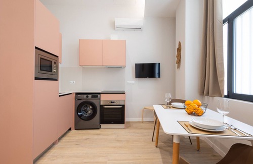 La Creu del Grau Apartment | The Trafalgar Apartment 04 by Florit Flats