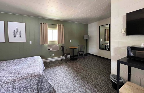 Melita Hotel | The Trail Inn - Melita, Manitoba - HWY 83/HWY 3