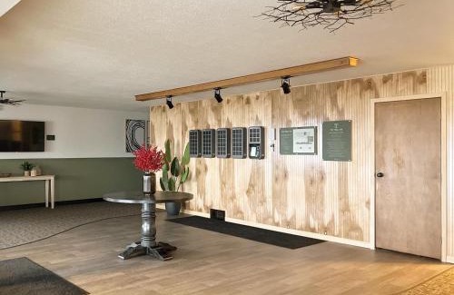 Slayton Hotel | The Trail Inn - Slayton, MN - HWY 59
