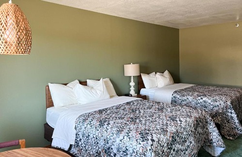 Sutton Hotel | The Trail Inn - Sutton, Nebraska - US-6 HWY