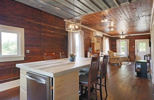 Weatherford Villa | The Trailway House- Equestrian Friendly