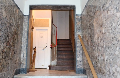 Alfama Apartment | The Train 28 downstairs