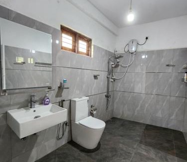 Udunuwara House | The Train Cottage Kandy - Homestay