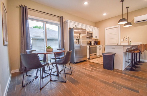 Fayetteville House | The Traveler - 3 mi to DT Fayetteville and UofA