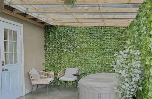 Pinellas Park House | The Traveler” PRV Room in Central Area