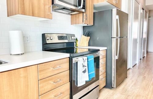 East Village Apartment | The Traveler's Getaway